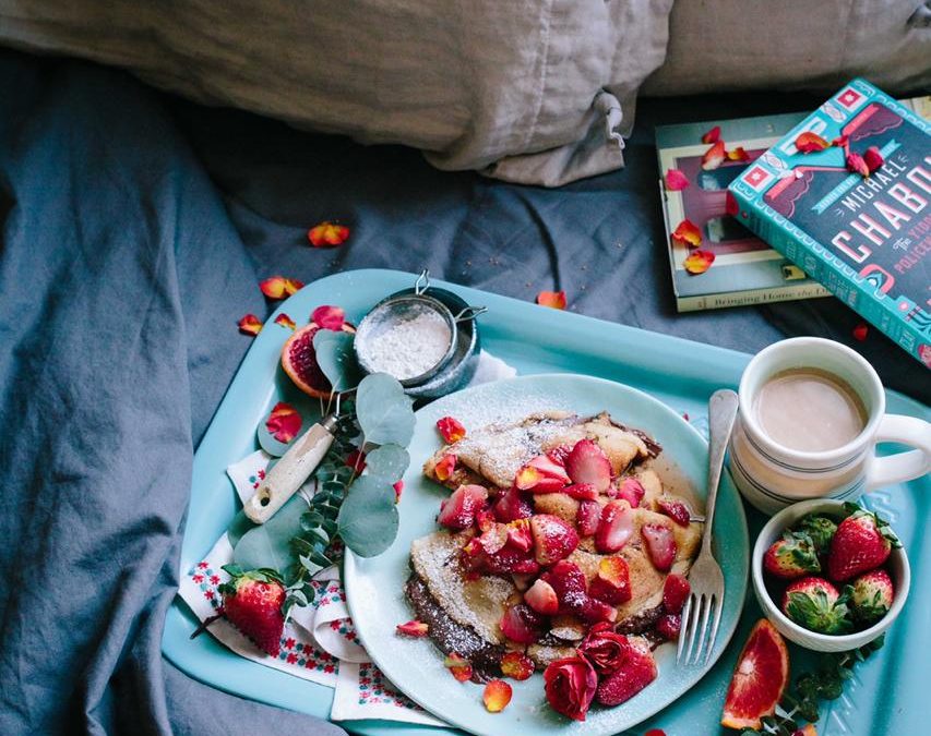 Crepes de Canela y Mix de Frutas